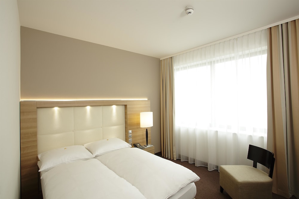 H4 Hotel Berlin Alexanderplatz 6