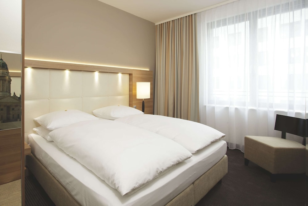 H4 Hotel Berlin Alexanderplatz 8