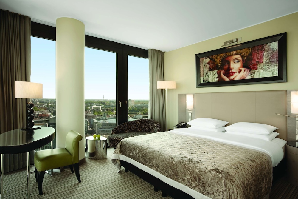 Hyatt Regency Düsseldorf 10
