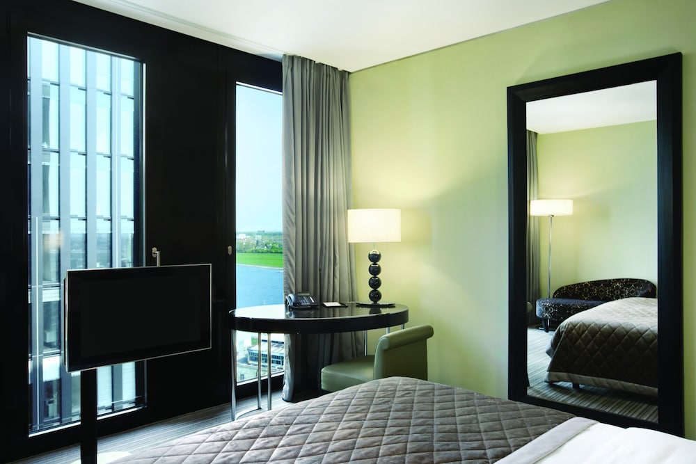 Hyatt Regency Düsseldorf 24