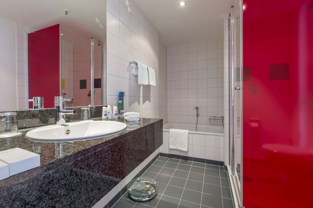 Park Inn by Radisson Frankfurt Airport 24