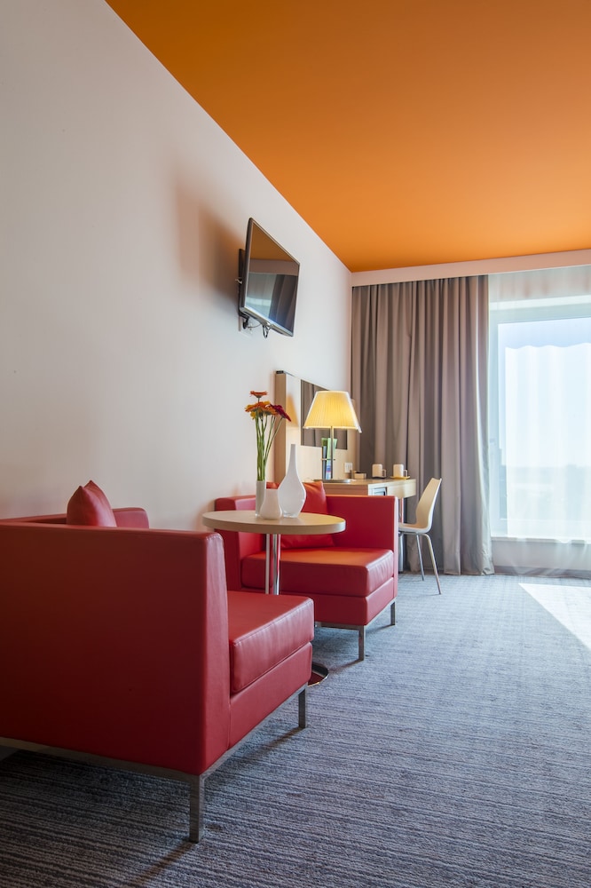 Park Inn by Radisson Frankfurt Airport 22