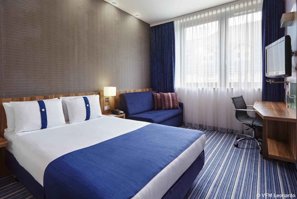 Premier Inn Frankfurt City Centre Hotel 2