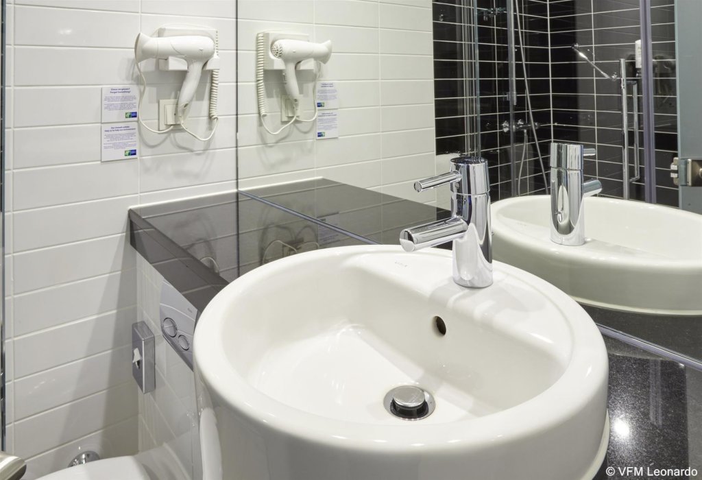 Premier Inn Frankfurt City Centre Hotel 13
