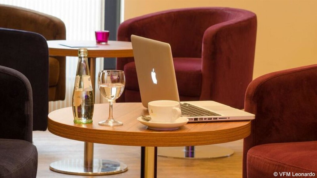 Premier Inn Frankfurt City Centre Hotel 11