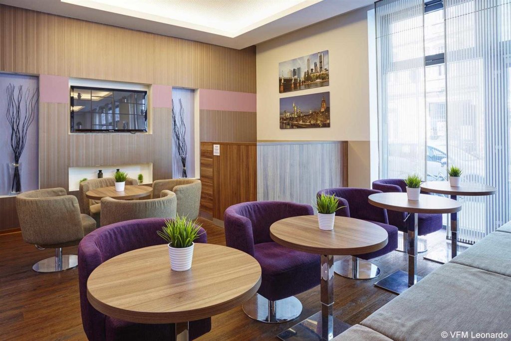 Premier Inn Frankfurt City Centre Hotel 20