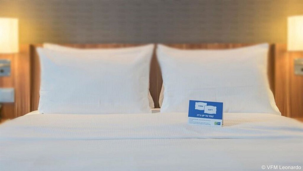 Premier Inn Frankfurt City Centre Hotel 7