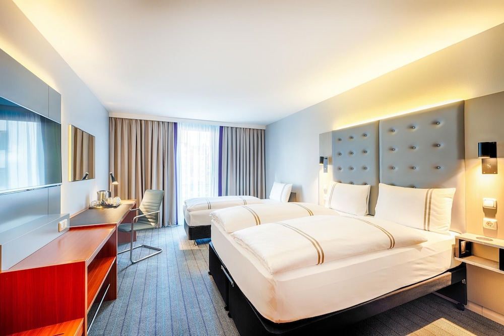 Premier Inn Frankfurt City Europaviertel 5