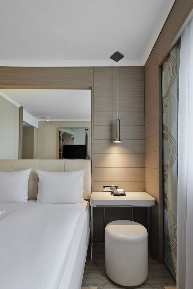 Titanic Comfort Mitte 14
