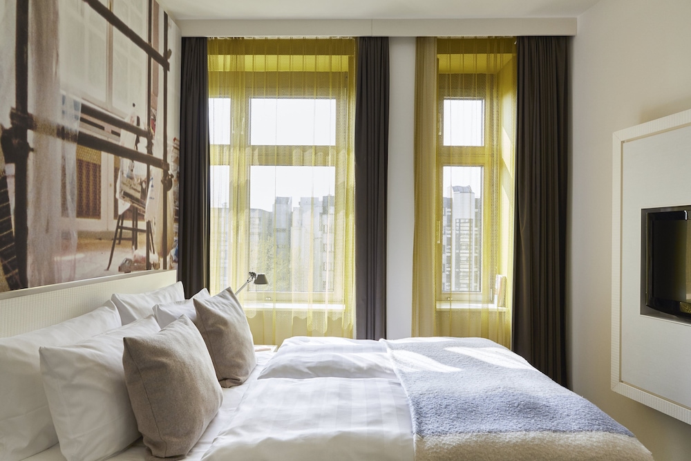 Hotel Indigo Berlin - Ku'damm 13