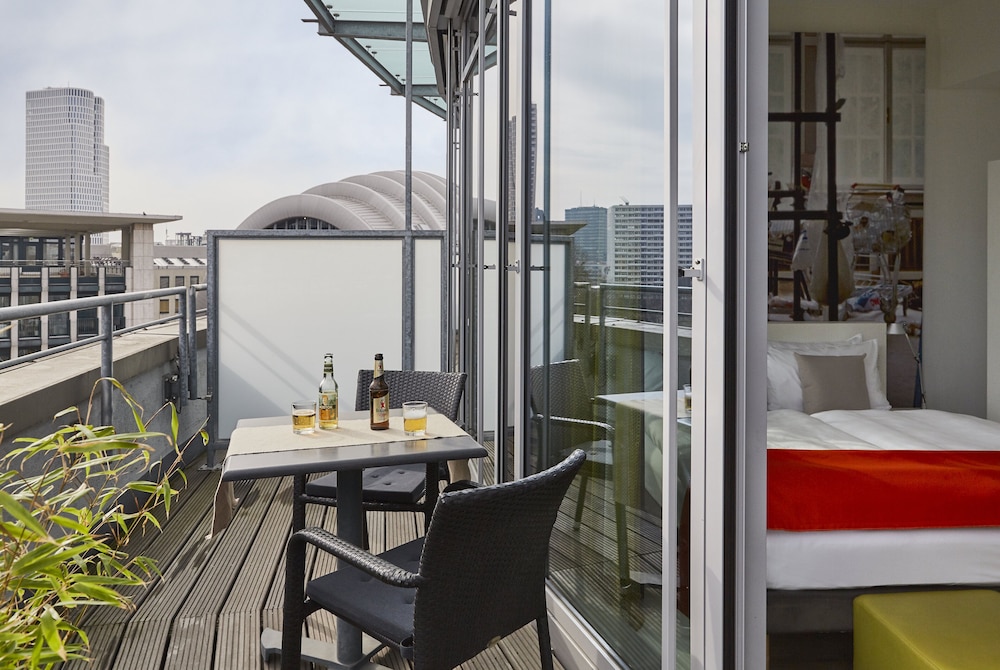 Hotel Indigo Berlin - Ku'damm 11