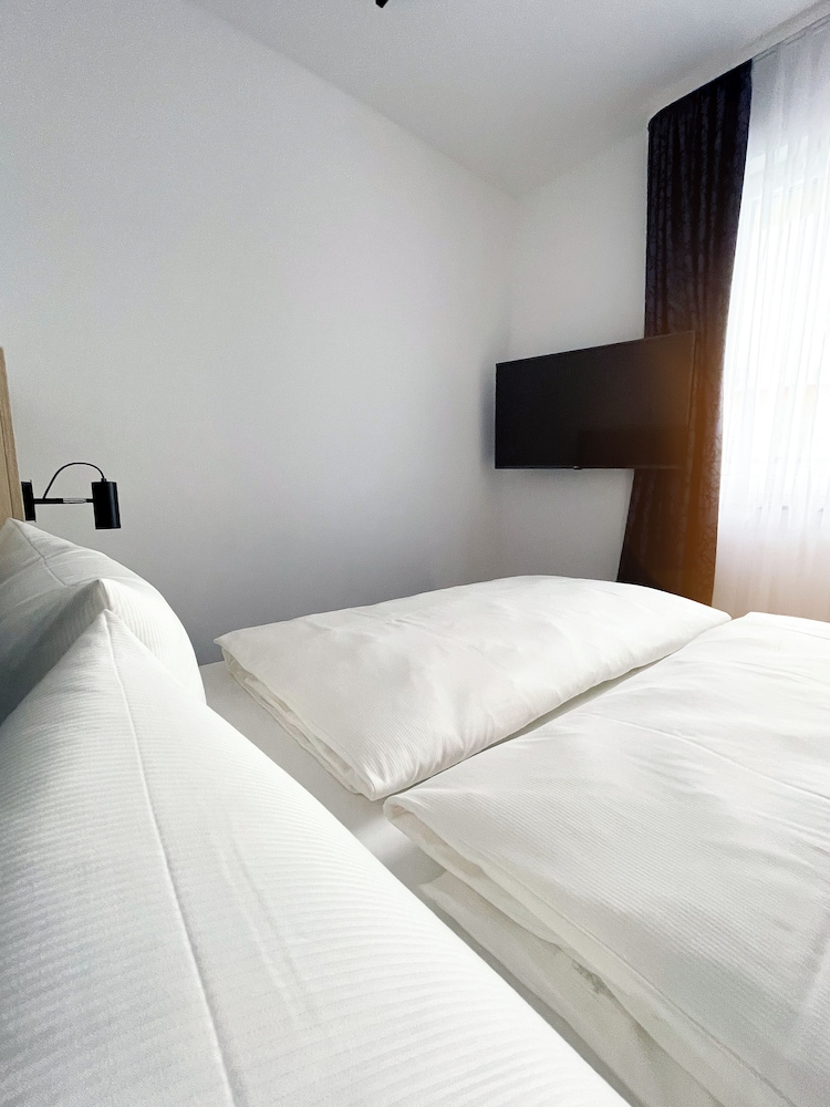 Holi Hostel Hotel 4