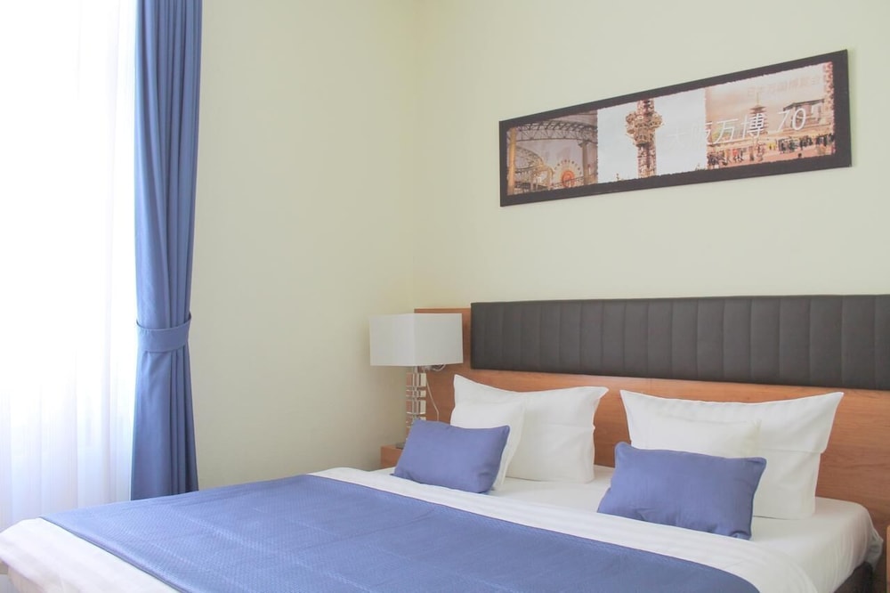 Hotel Expo 13