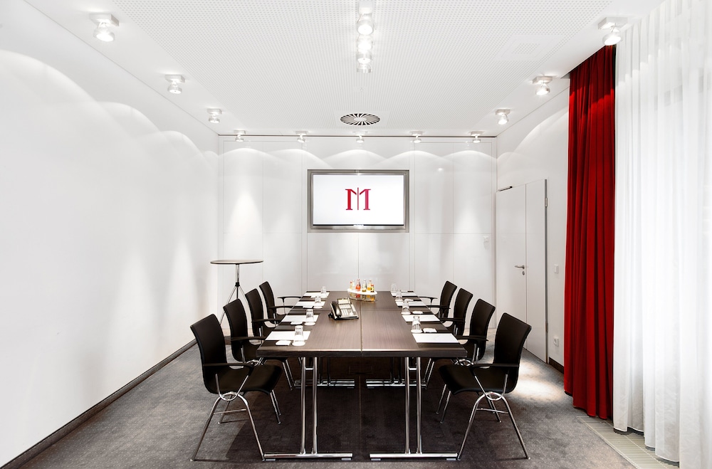 DORMERO Hotel Frankfurt Messe 24
