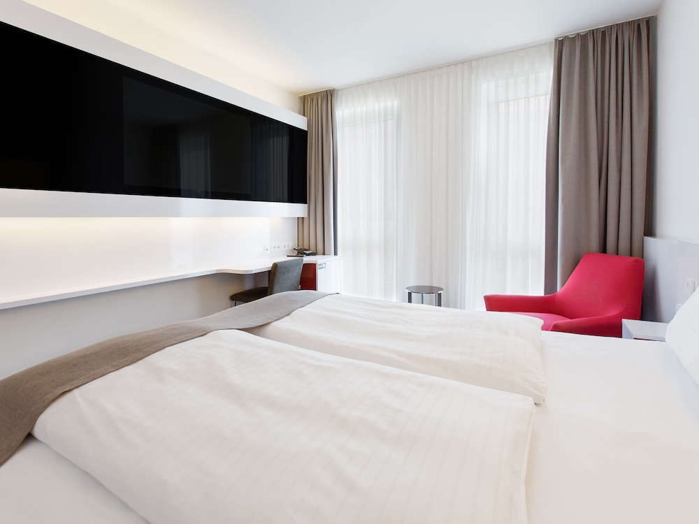 DORMERO Hotel Frankfurt Messe 8