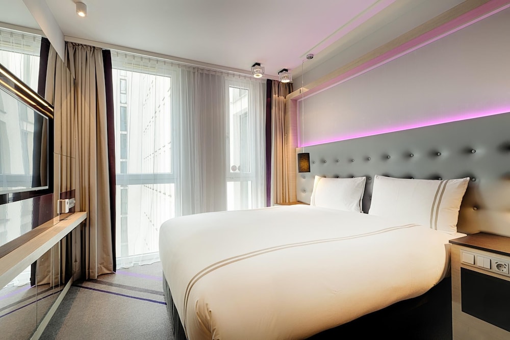 Premier Inn Berlin Alexanderplatz 1
