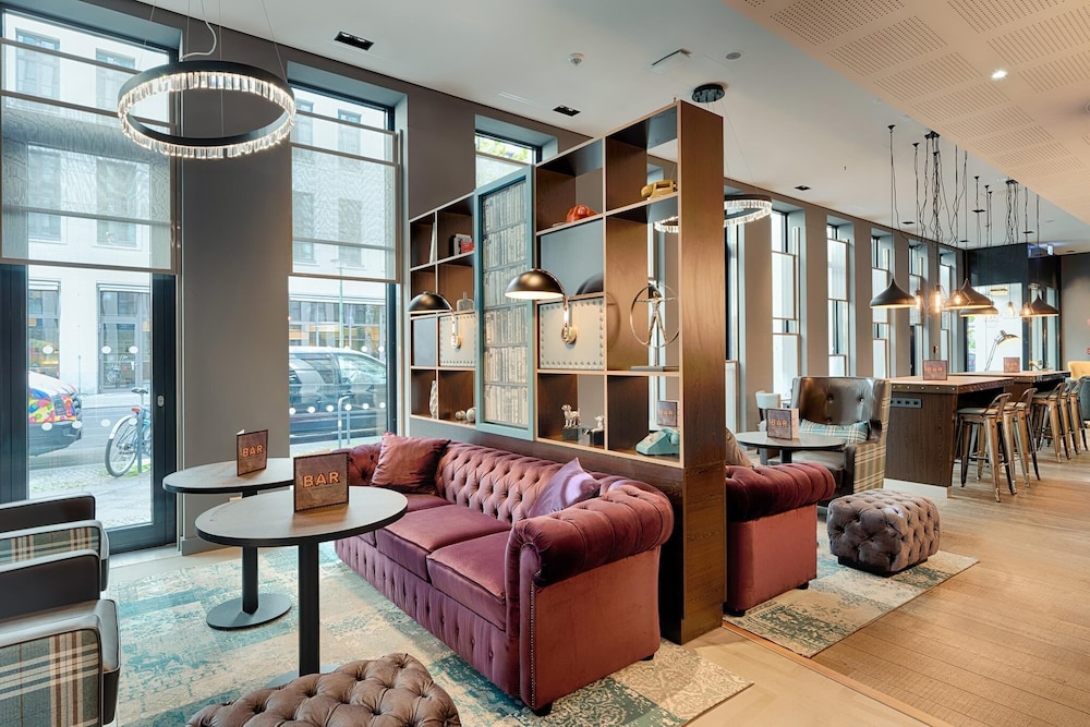 Premier Inn Berlin Alexanderplatz 2
