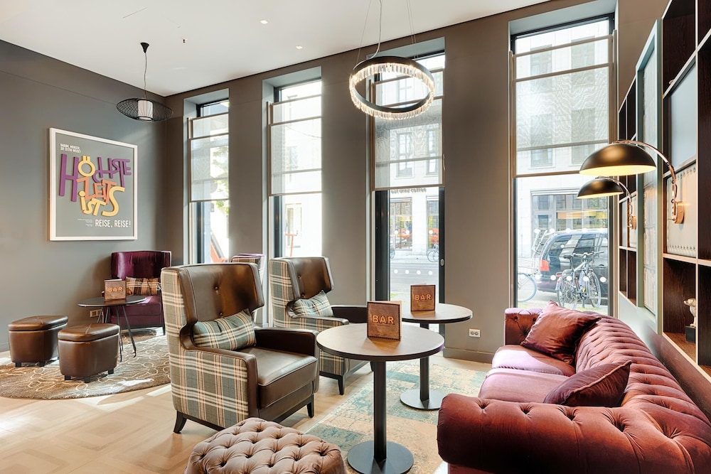 Premier Inn Berlin Alexanderplatz 18
