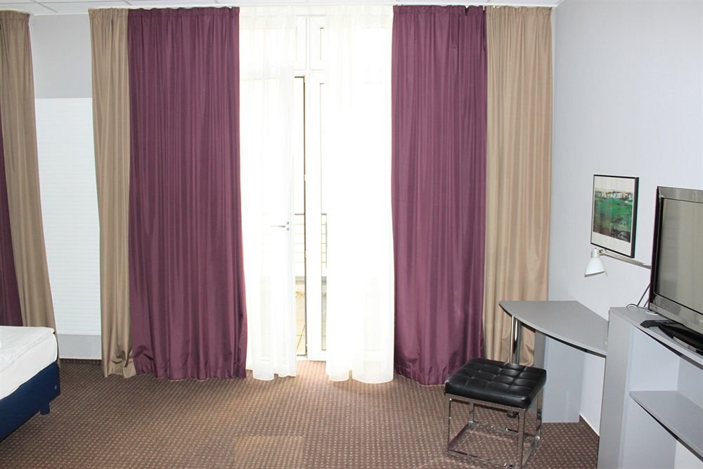 Arena Inn 7