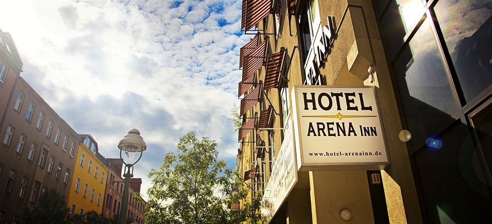 Arena Inn 22
