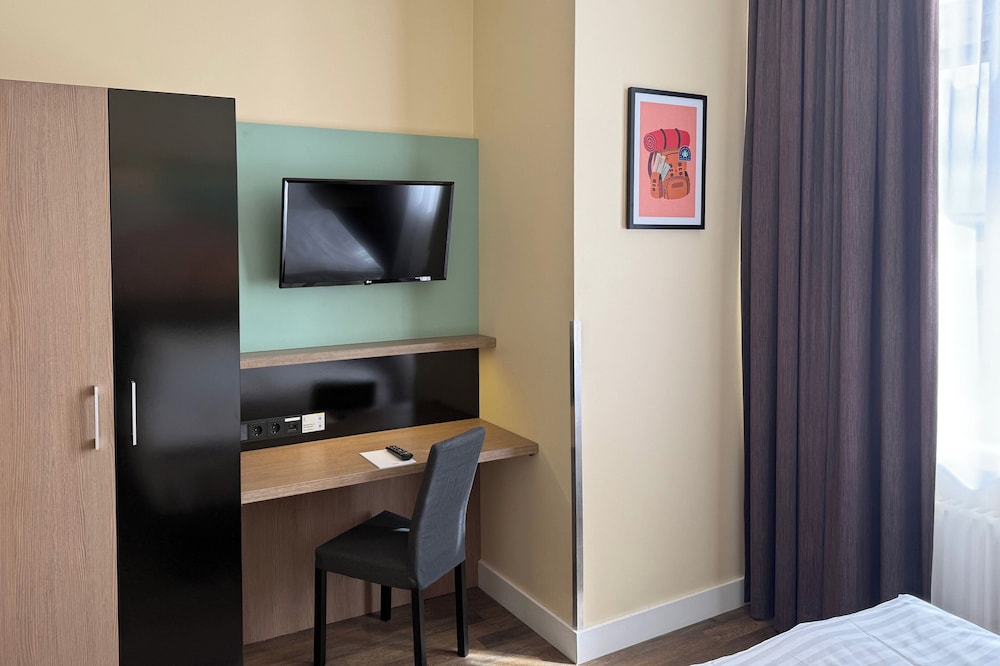 Garner Hotel Berlin - Charlottenburg 10