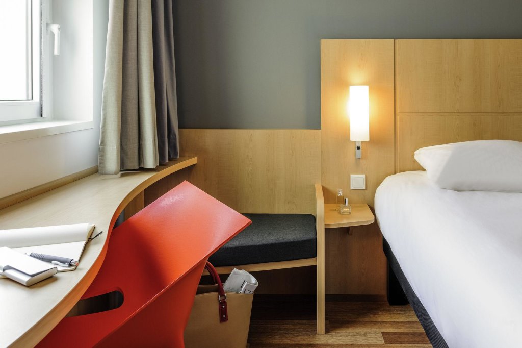 ibis Berlin Kurfuerstendamm Hotel 14