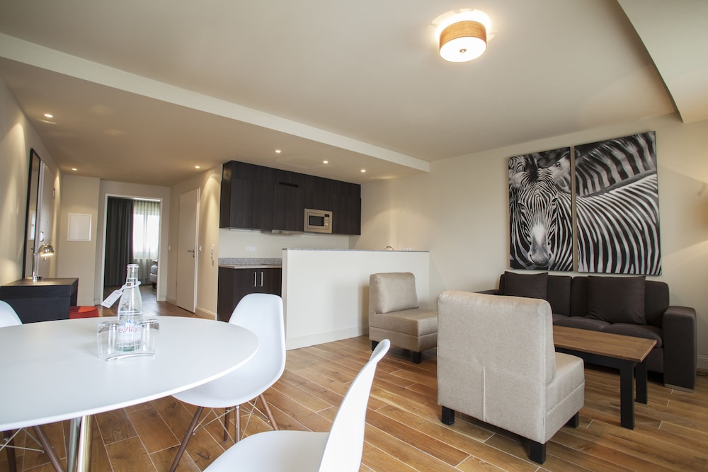 mondrian suites berlin checkpoint charlie 16