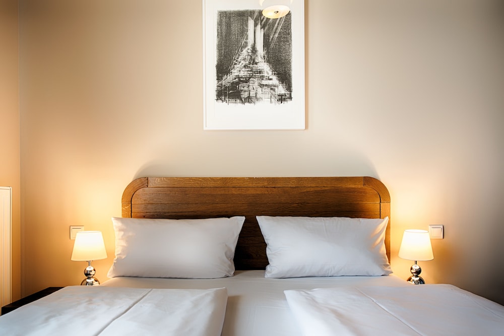 mondrian suites berlin checkpoint charlie 22