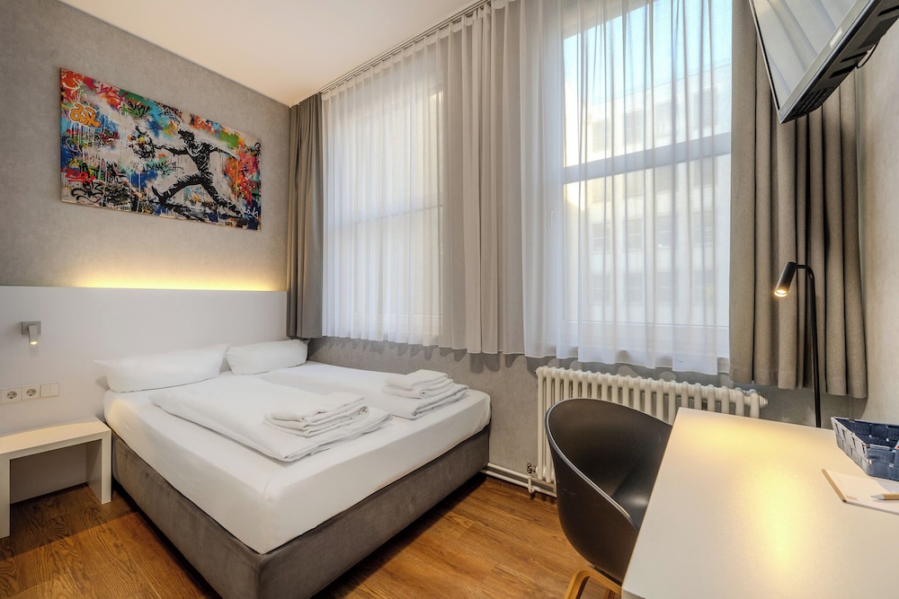 mk hotel berlin 8
