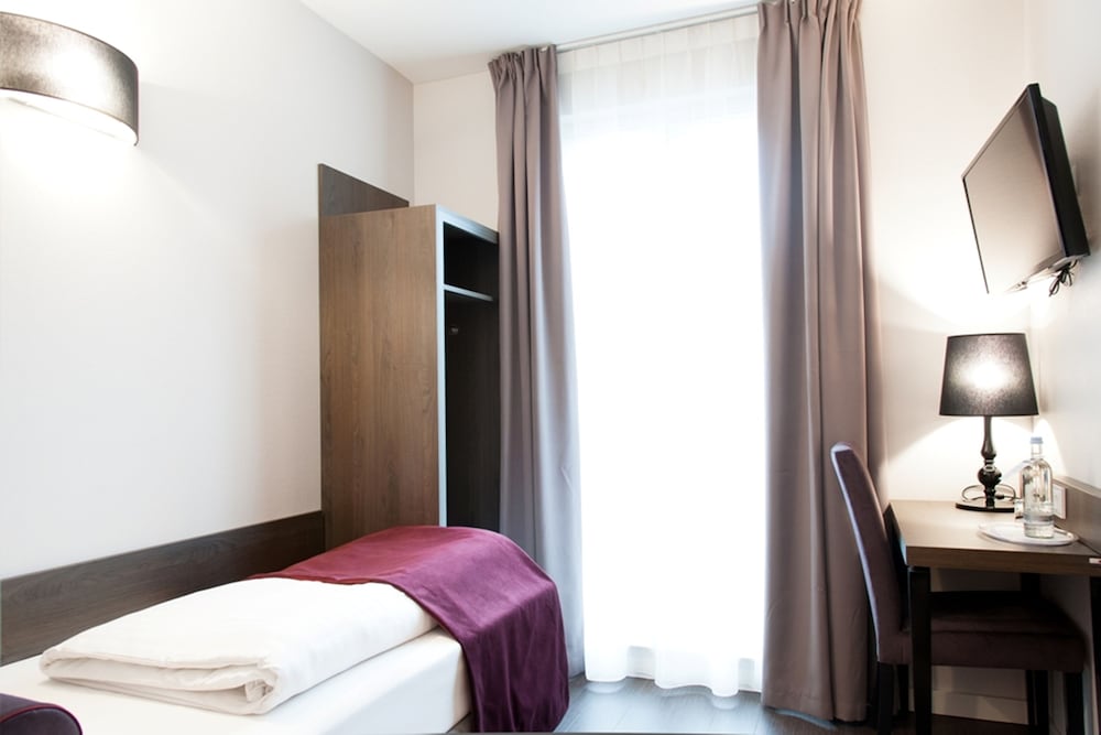 Hotel ARENA Villa Am Wasserpark 12