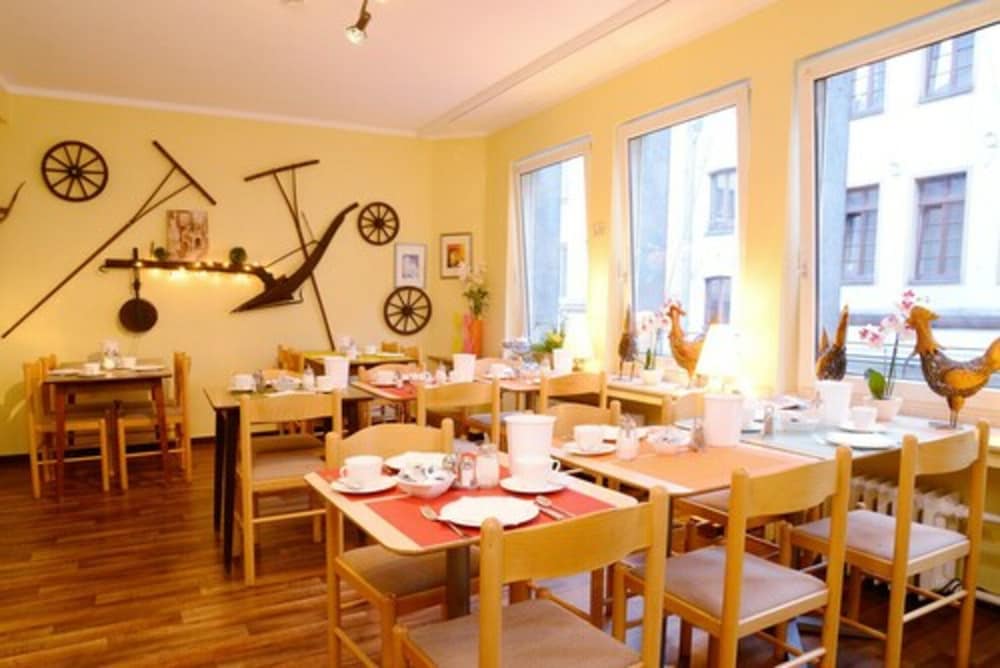 Altstadt Hotel Barcelona 16
