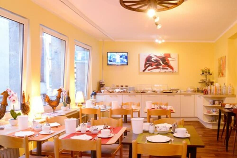 Altstadt Hotel Barcelona 17