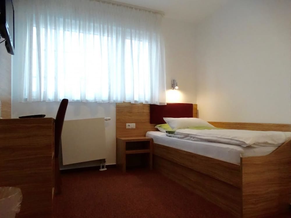 Hotel Garten 7