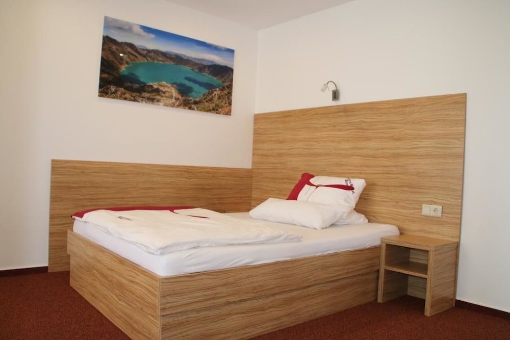 Hotel Garten 6