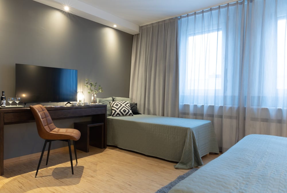 Paragon Apartments 10