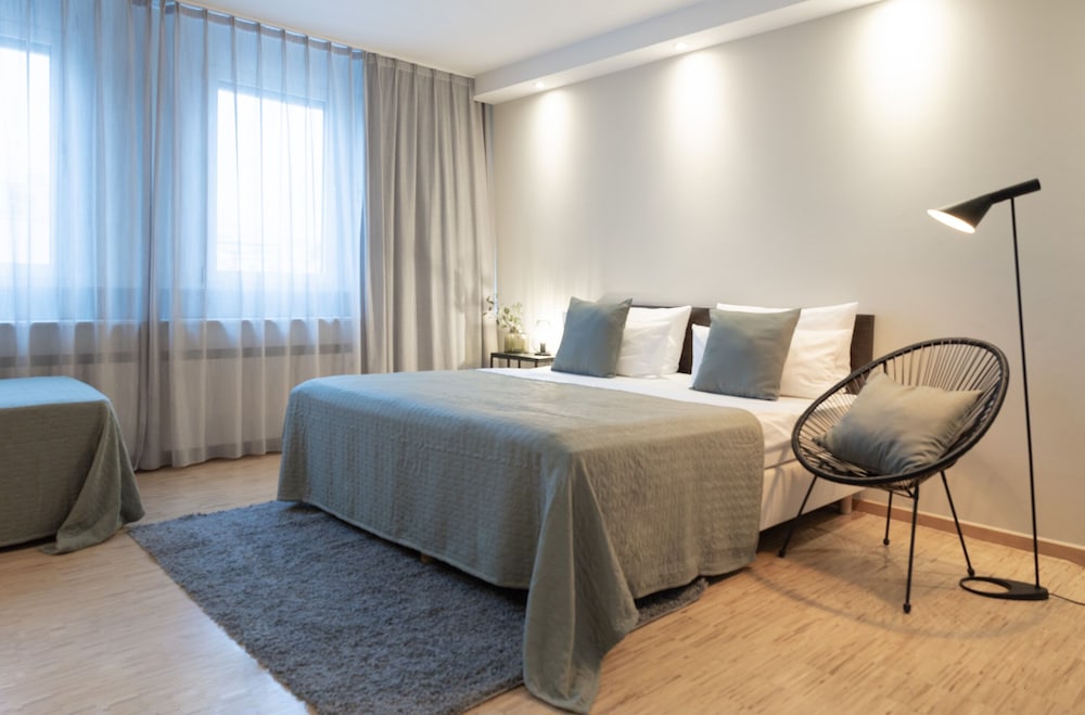 Paragon Apartments 11