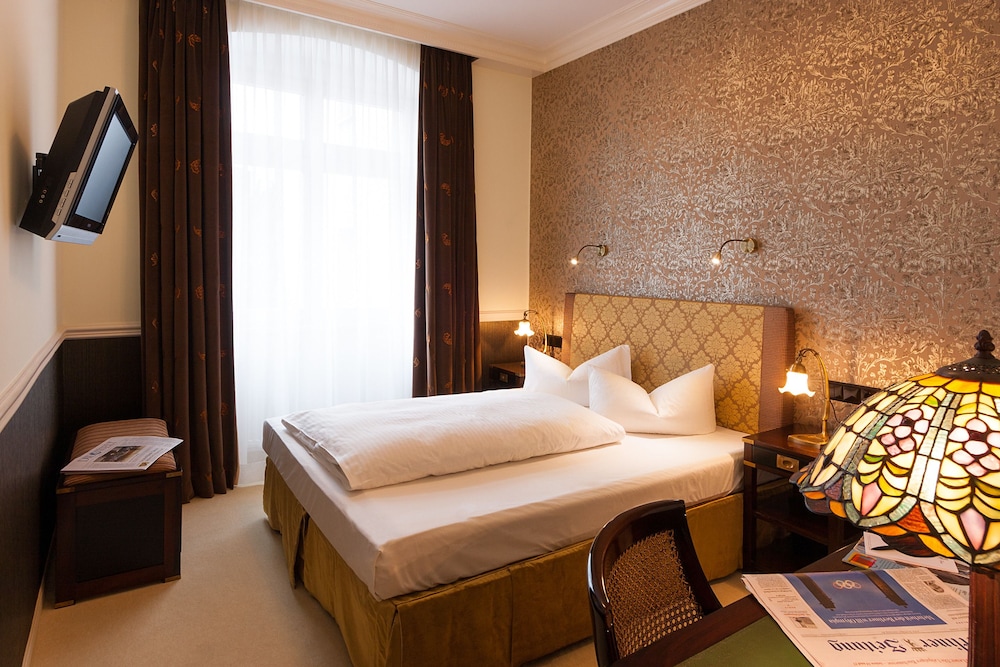 Myer's Hotel Berlin 16