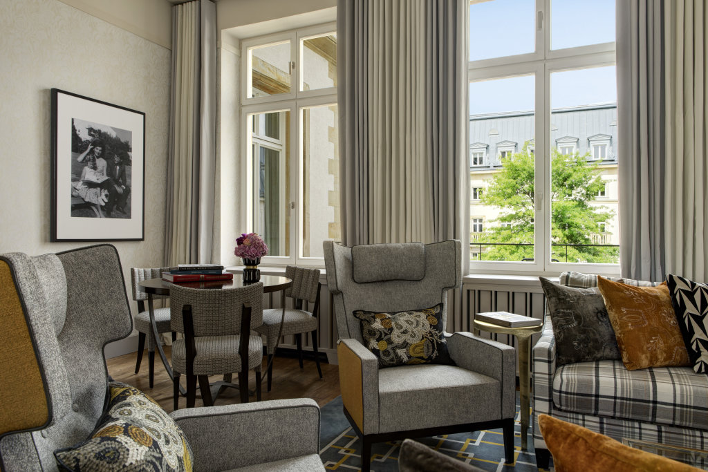 The Florentin by Althoff Collection 21