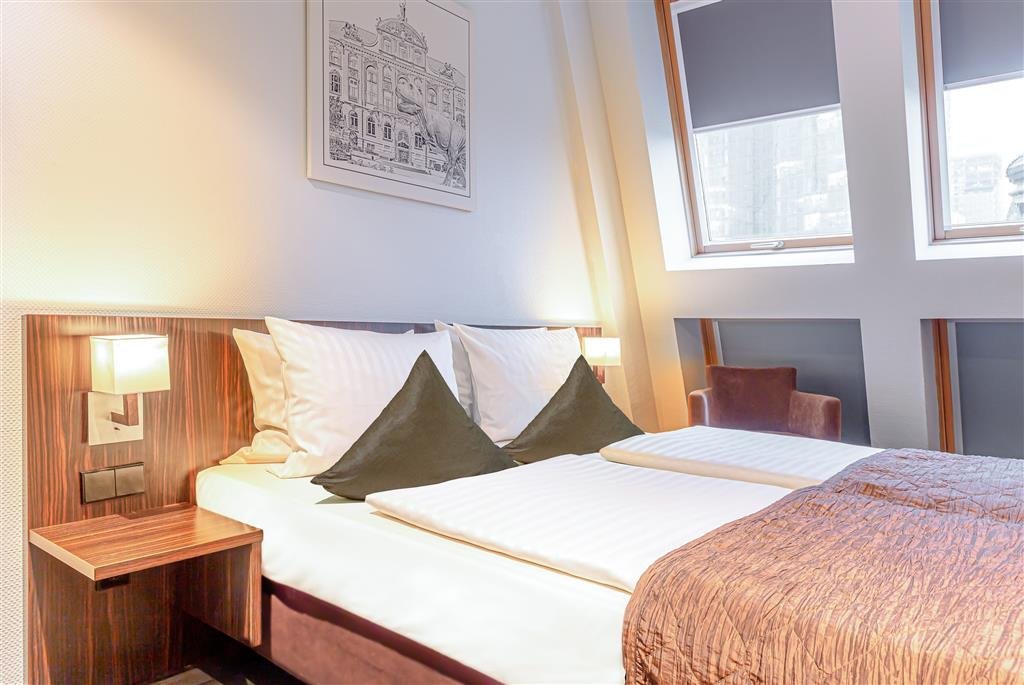 Ramada by Wyndham Frankfurt Central Station 20