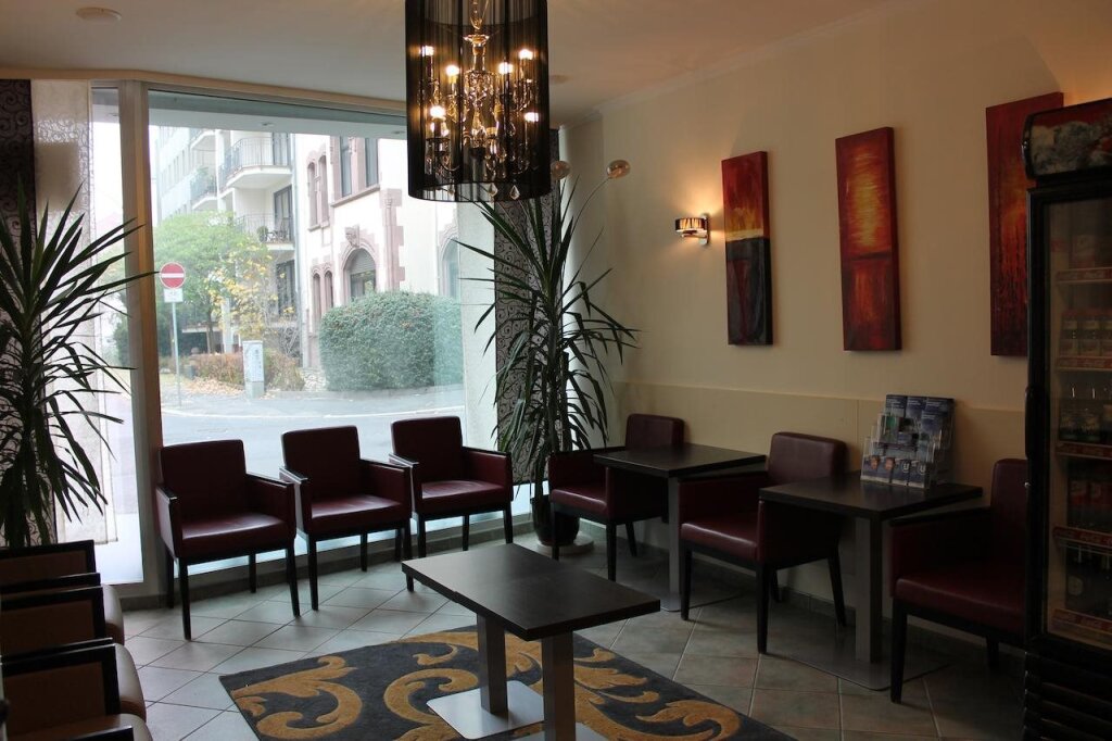 City Hotel Mercator 7