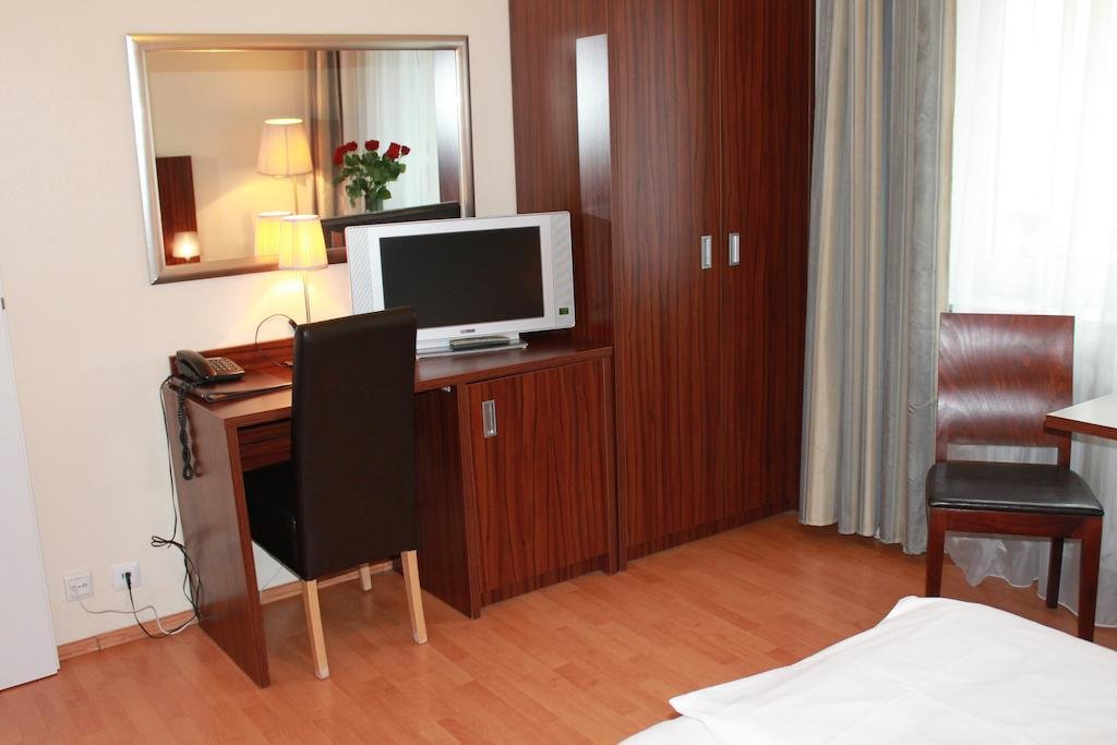 City Hotel Mercator 12