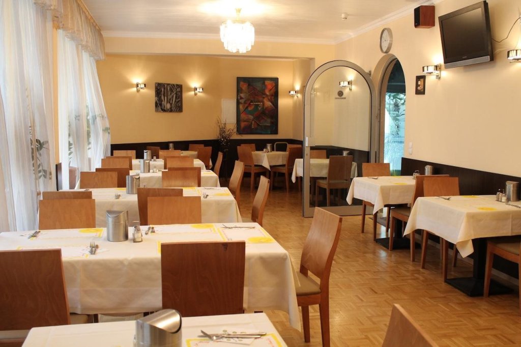 City Hotel Mercator 6