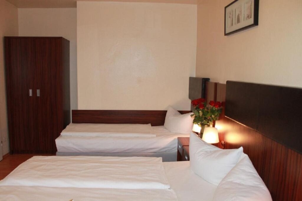 City Hotel Mercator 3