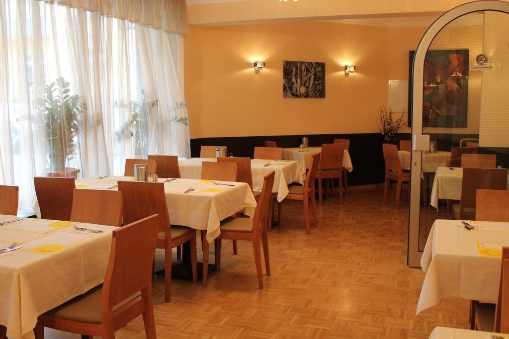 City Hotel Mercator 8