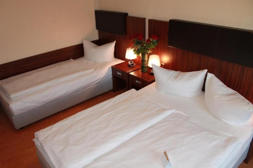 City Hotel Mercator 4