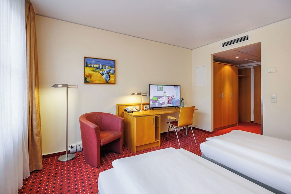 Airporthotel Berlin-Adlershof 22