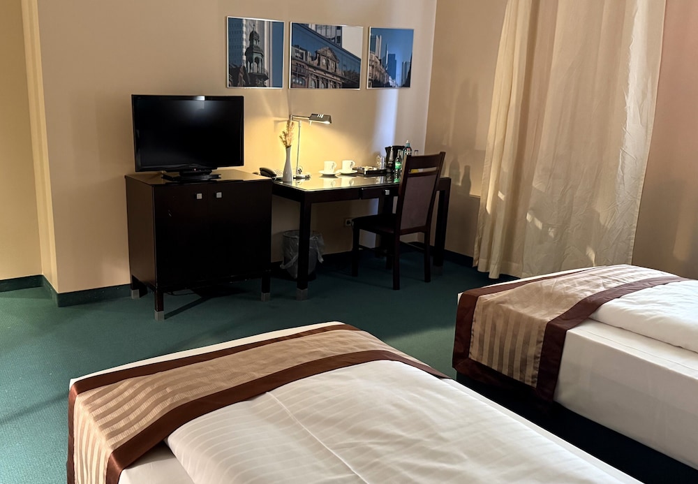 Hotel Lumière An Der Messe 14