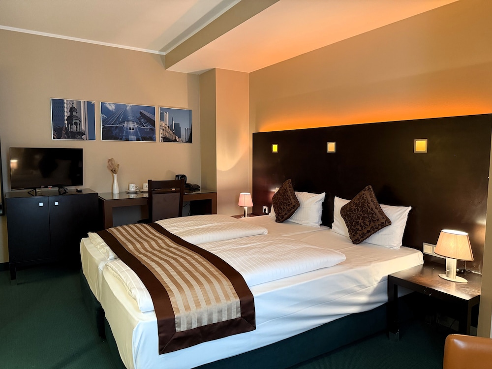 Hotel Lumière An Der Messe 24