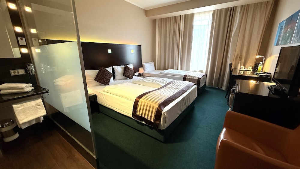 Hotel Lumière An Der Messe 16