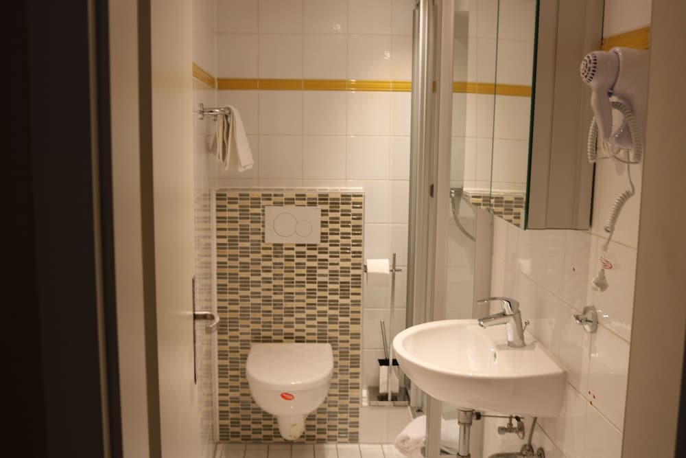 Hotel Paris 23